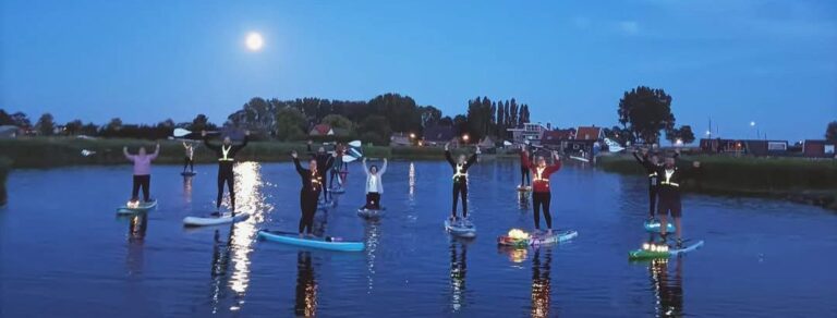 Full Moon SUP Tour door het prachtige Duizend Eilendenrijk — natuur in Heerhugowaard